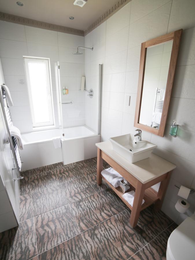 Boyne Valley Hotel - Bed & Breakfast Only Дрогеда Екстер'єр фото